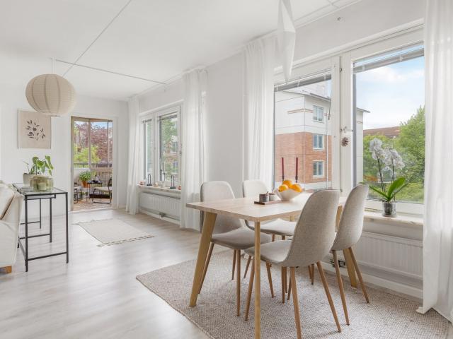 Mjölnerbacken 21