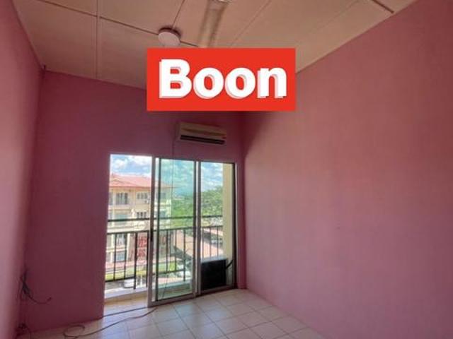 MJC COURTYARD THIRD FLOOR APARTMENT FOR SALE At BATU KAWA