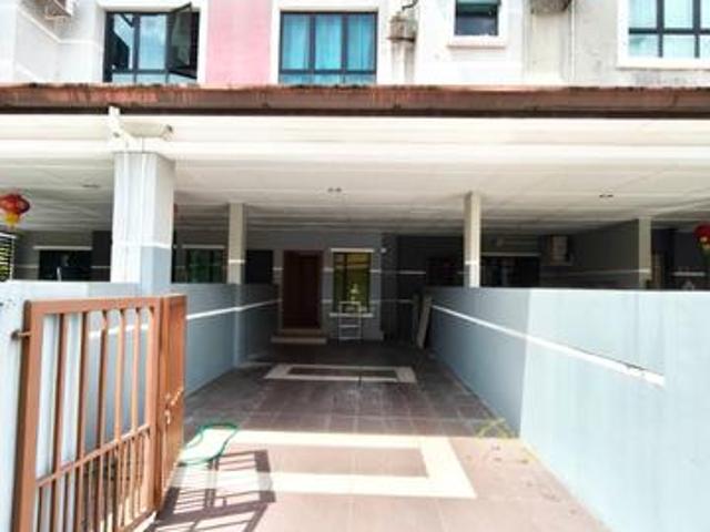 MJC One Residency Townhouse For RentEasy access to StapokBatu Kawa