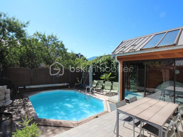 Mont Dauphin UNESCO – Maison, 5 gîtes de standing, espace bien être et piscine