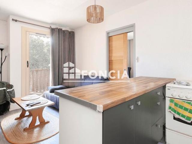 Mont de Marsan – Appartement T2 avec balcon, parking et cave – Investissement locatif