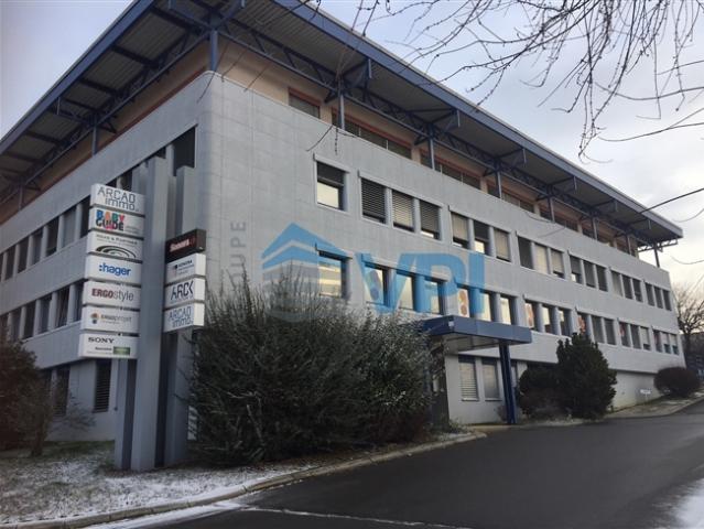 Mont sur Lausanne – Helles Büro mit etwa 130 m²