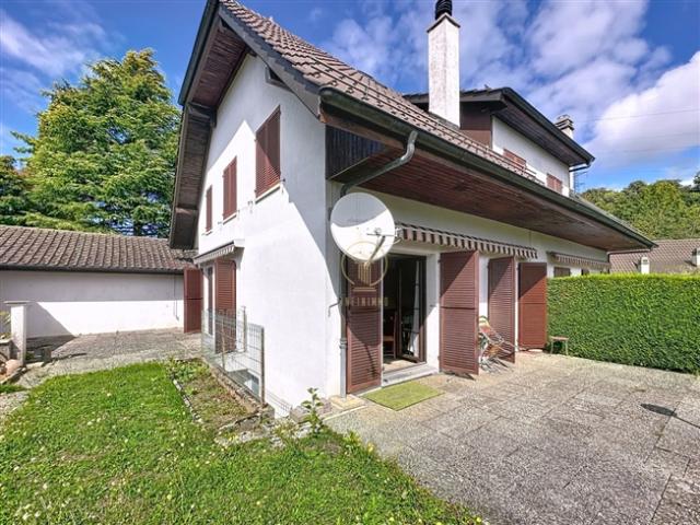 MONT SUR LAUSANNE Schöne Doppelhaushälfte zu verkaufen