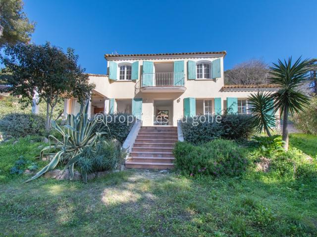 Mont Saint Cair Sud, villa 6 pièces avec vue mer