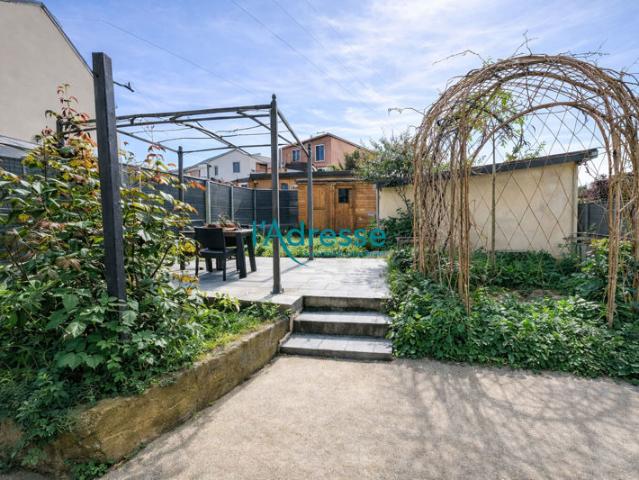 Mont valérien maison avec Jardin