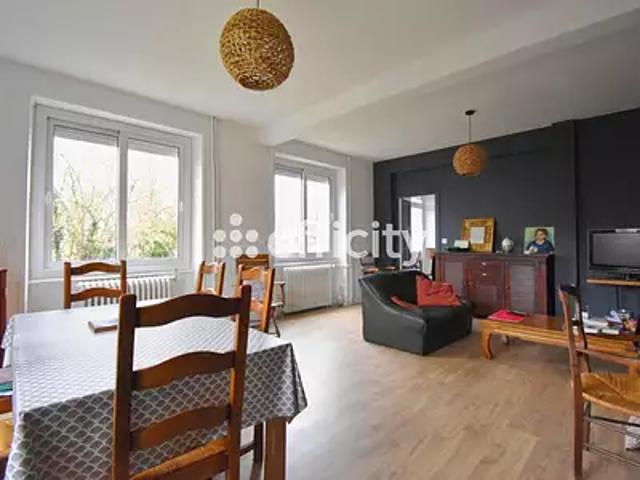 Montceau les Mines 71300 Achat / Vente appartement 3 pièces t3 jardin cave