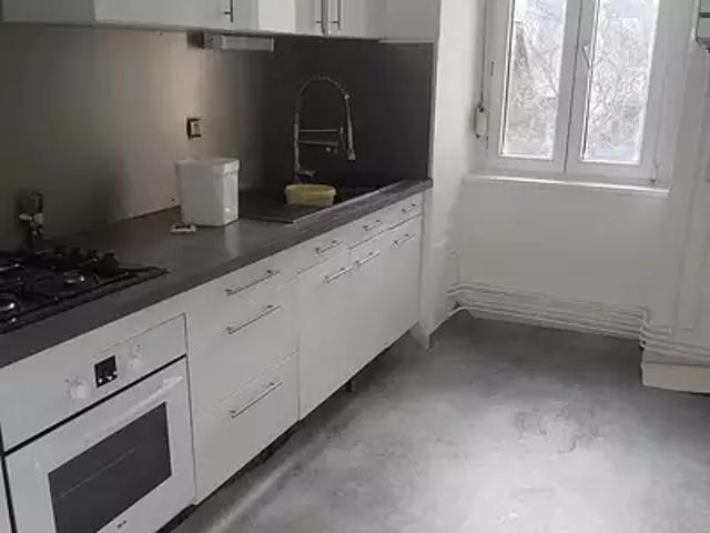Montceau les Mines 71300 Location appartement 3 pièces t3 au dernier étage