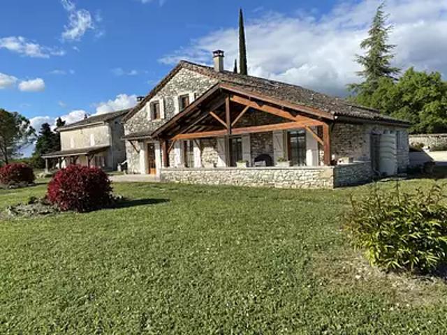 Montcuq en Quercy Blanc 46800 Achat / Vente maison