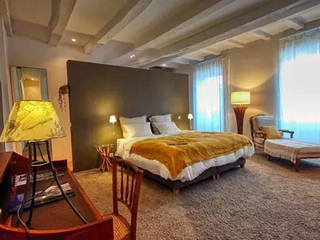 Montcuq en Quercy Blanc 46800 Achat / Vente maison 8 pièces t8