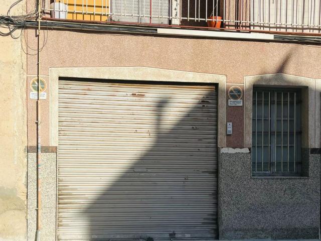 NEGOCIO O GARAJE, ¿QUÉ NECESITAS?