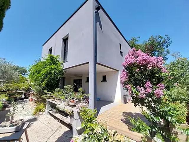 Montamisé 86360 Achat / Vente maison 8 pièces t8 piscine parking