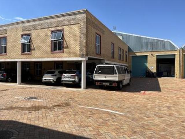 montague gardens to let ±1 090m²