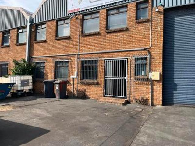 montague gardens ±572m² to let