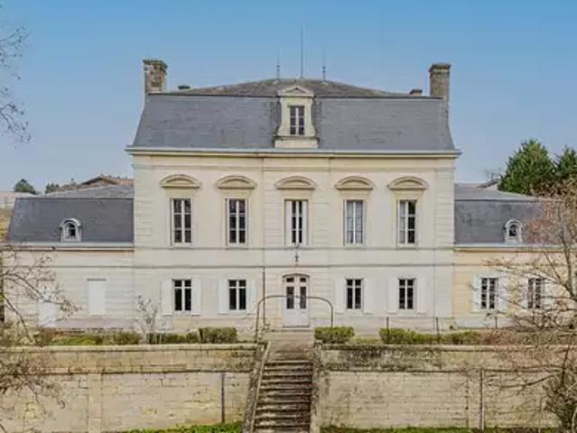 Montagne 33570 Achat / Vente maison 17 pièces t17 cave parking