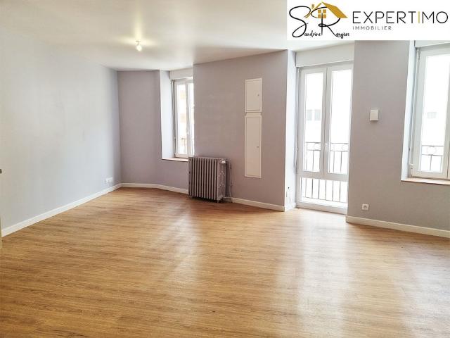 Montaigut en Combraille, Duplex de 74m² 610 €/mois cc