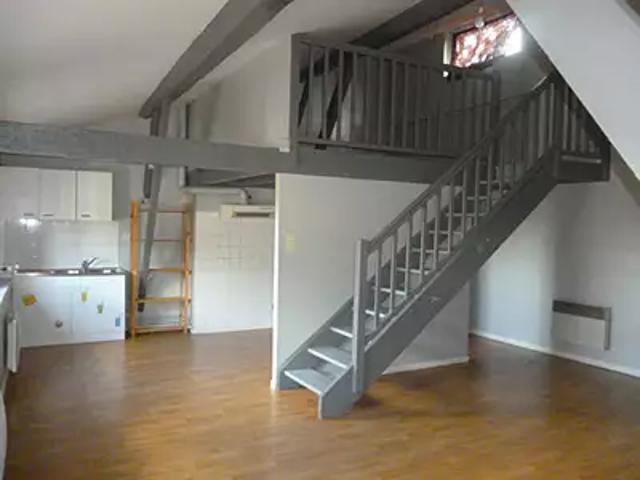 Montauban 82000 Location appartement 3 pièces t3 au dernier étage