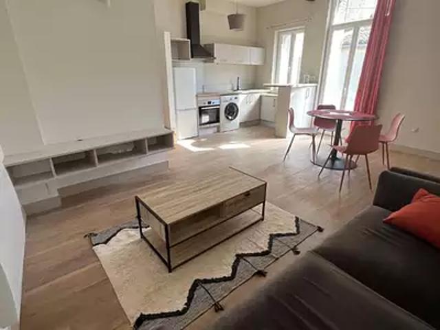 Montauban 82000 Location appartement 3 pièces t3 au dernier étage