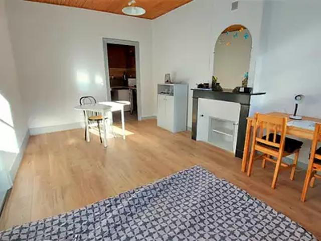 Montauban 82000 Location appartement 1 pièce t1 au dernier étage cave