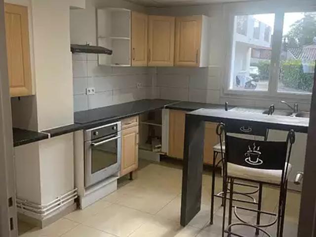 Montauban 82000 Location appartement 4 pièces t4 au dernier étage