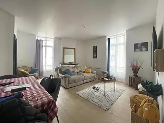 Montauban 82000 Location appartement 4 pièces t4 au dernier étage cave