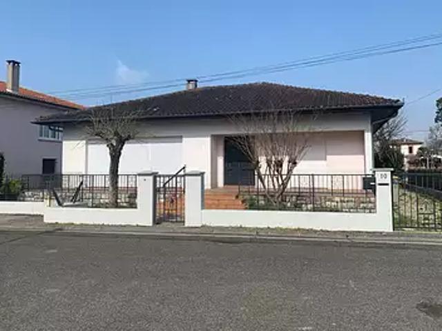Montauban 82000 Location maison 4 pièces t4 au dernier étage terrasse