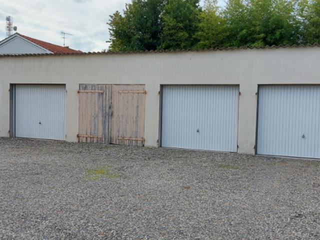 Montauban Location Parking / Garage 82