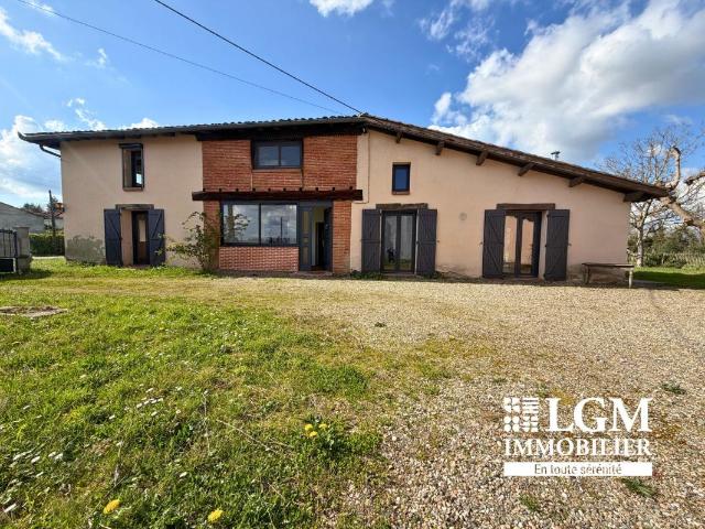 Montauban Maison atypique rénovée – Ancien séchoir à tabac 6 pièces– Jardin – Double garage –