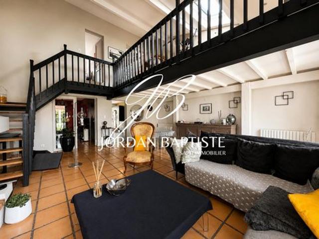 MONTAUBAN – VILLA T6 À seulement 12 minutes à pied de la place Prax Paris
