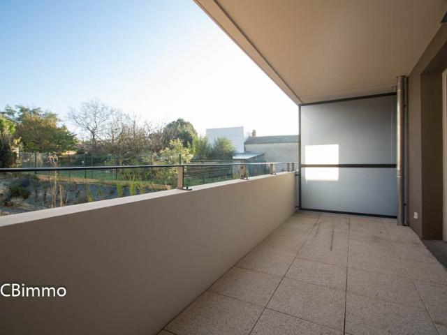 MONTAUDRAN PLACE DE l'ORMEAU T2 BALCON ET PARKING