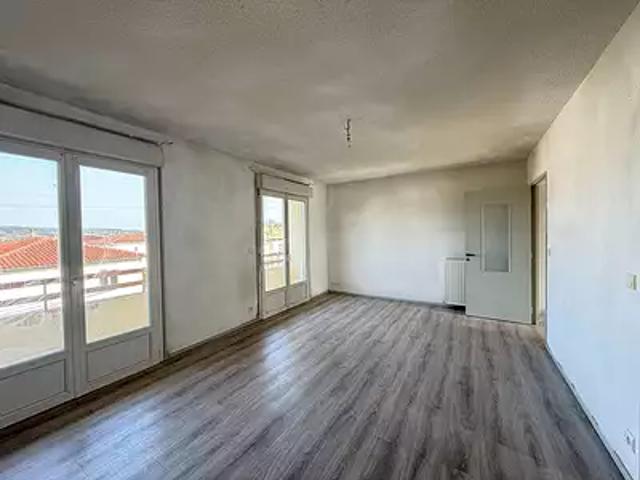 Montayral 47500 Achat / Vente appartement 3 pièces t3 au dernier étage cave