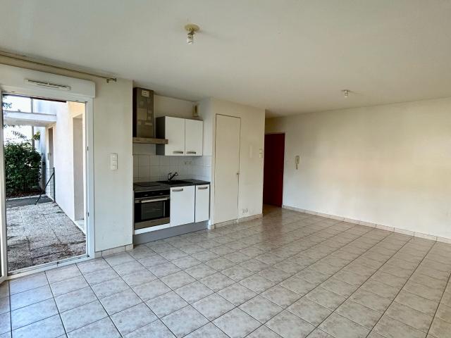 Montbazens Location Appartement 12