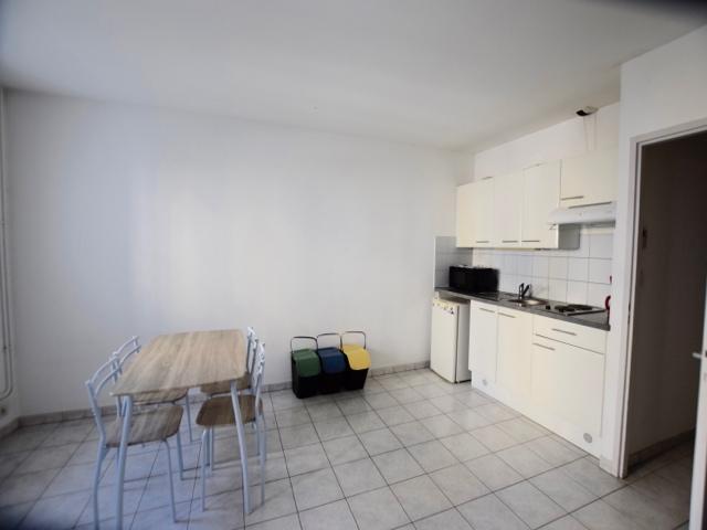 MONTBELIARD centre ville Studio meublé de 40 m² – Résidence Le, Montbeliard 25200
