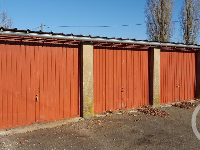 Montbéliard Location Parking / Garage 25