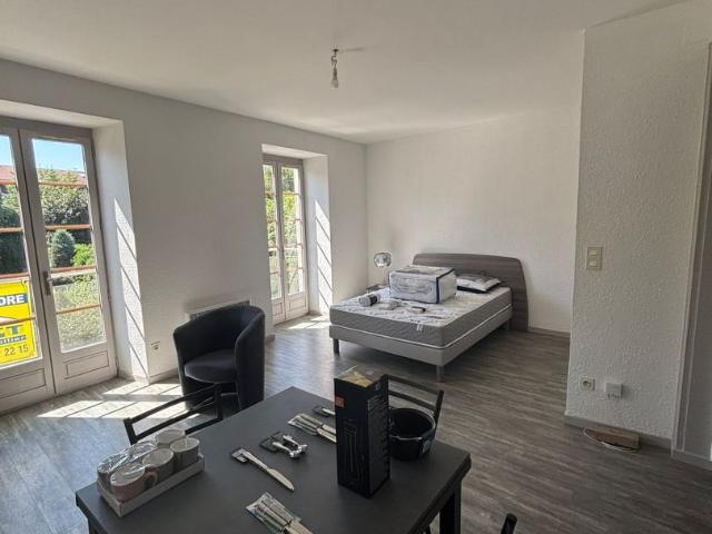 MONTBELIARD PROCHE CENTRE Studio meublé, Montbeliard 25200