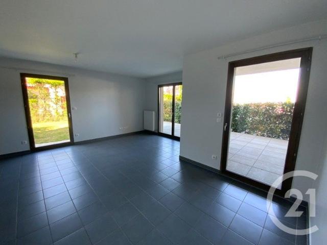 MONTBRISON: Proximité Centre ville Bel appartement de type 3 de 68m².