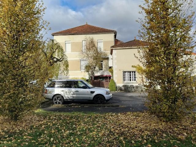 Montbron Vente Immeuble 16