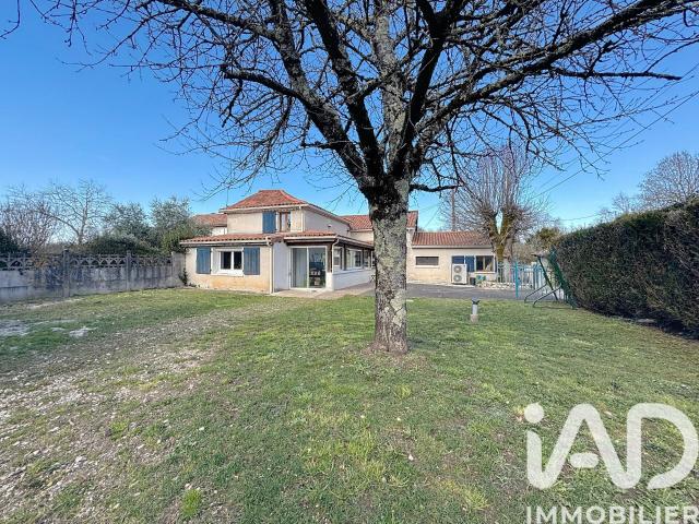 Montbron Vente Maison 16