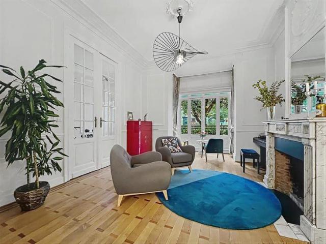 Montgomery: Master House 5 bedrooms