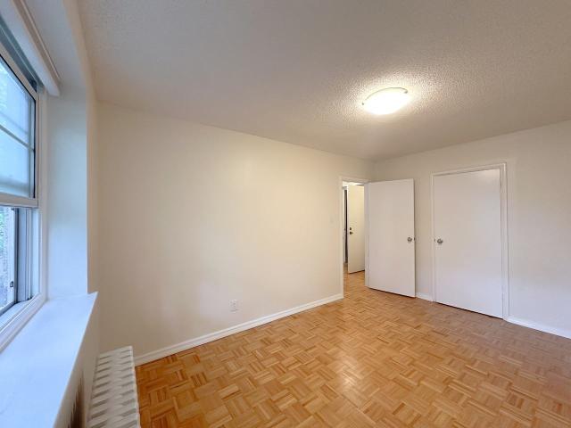 Montgomery Apartments 1 Bedroom Apartment for Rent at 118 Montgomery Ave, Toronto, ON M4R 1E3 North Toronto