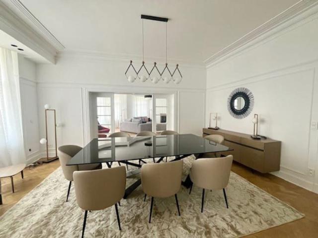 Montgomery – Superb luxury furnished apartment 335 m²