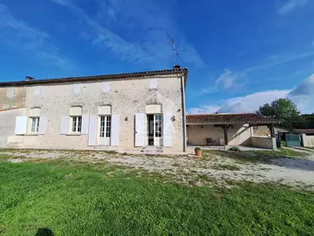 Montguyon 17270 Achat / Vente maison 5 pièces t5 au dernier étage cave