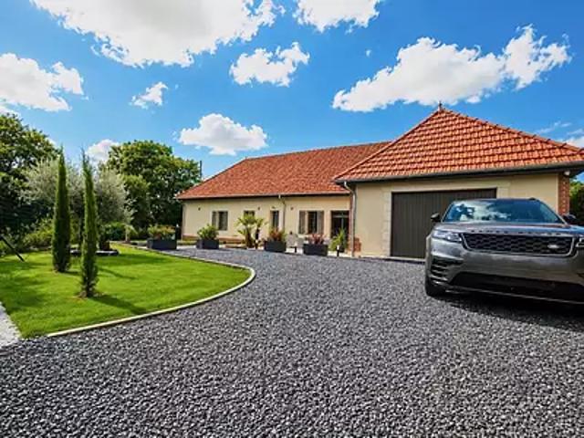 Montgueux 10300 Achat / Vente maison 7 pièces t7 au dernier étage terrasse
