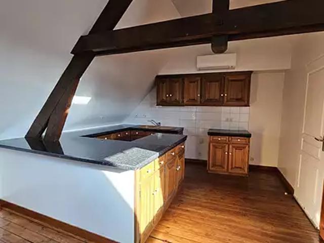 Montdidier 80500 Location appartement 3 pièces t3 au dernier étage
