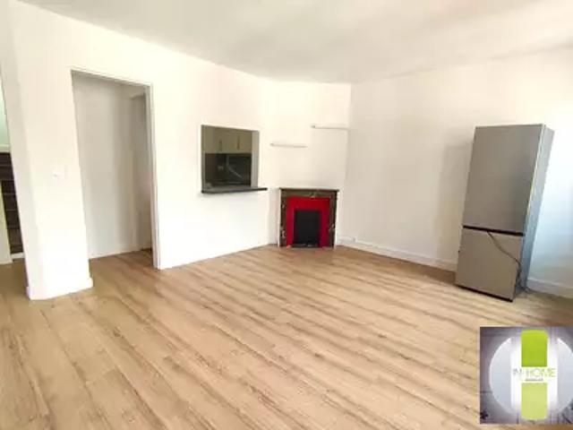 Montdidier 80500 Location appartement 3 pièces t3 au dernier étage