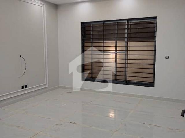 Monte Vista 4 Bed D Flat For Sale