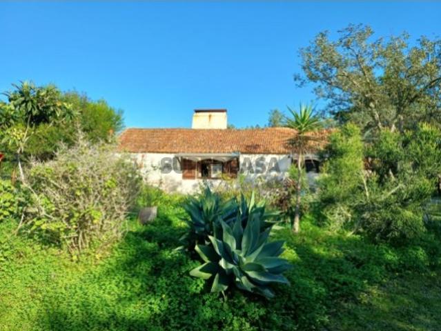Monte Alentejano aninhado na Natureza Melides