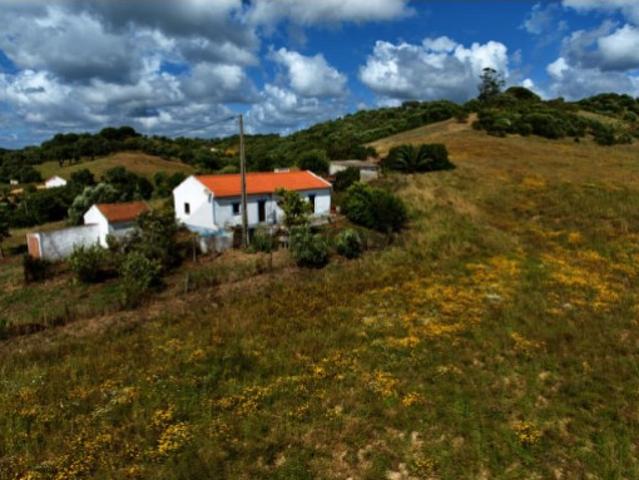 Monte Alentejano com Vista Mar e 2,8 Hectares na Costa Alentejana Troviscais São Luís, Odemira
