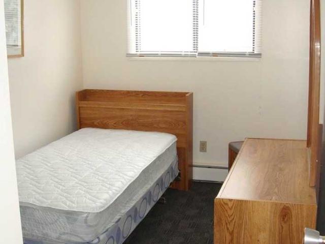 Monte Carlo Apartments 1 Bedroom Apartment for Rent at 1001 13th St E, Saskatoon, SK S7H 0B8 Varsity View