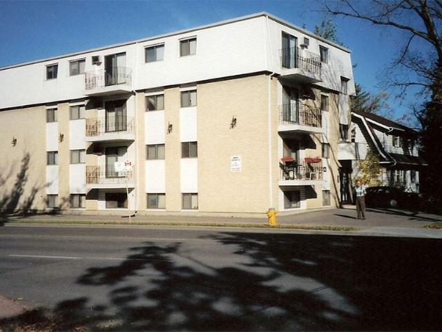 Monte Carlo Apartments 2 Bedroom Apartment for Rent at 1001 13th St E, Saskatoon, SK S7H 0B8 Varsity View