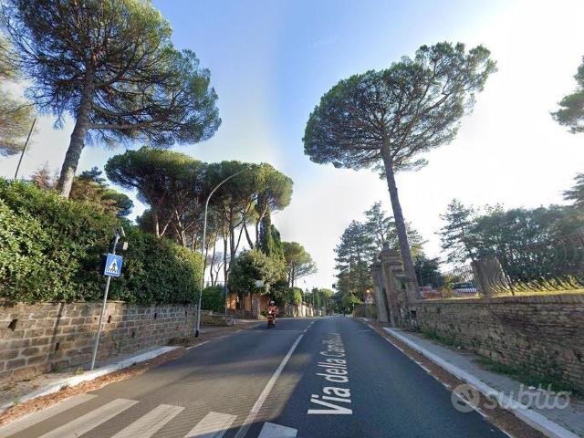 Monte mario monolocale con posto auto